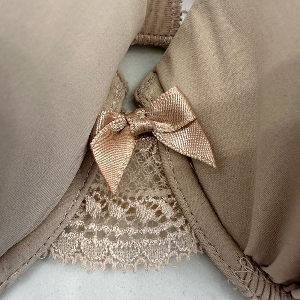 Simone Perele Elegant Lace Trimmed Beige Bra - Picture 2 of 9